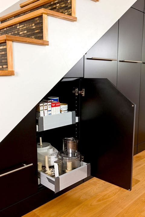 trang tri khong gian duoi gam cau thang (3)