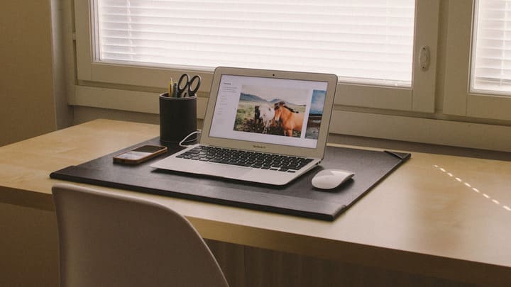 trang tri ban lam viec (7)